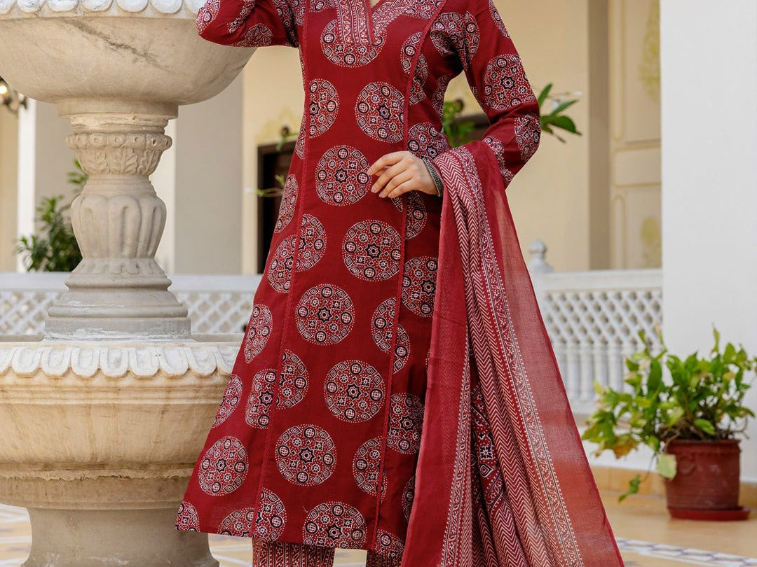 LADIES CHUDITHAR SET