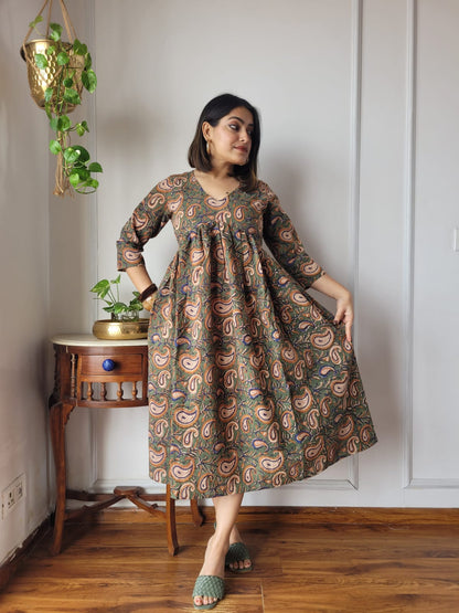 🍁😍*All New Exclusive Collection of Bagru Hand Block Printed Long " One Piece Dress " 👗 in Multiple Beautiful Colours With Pocket*