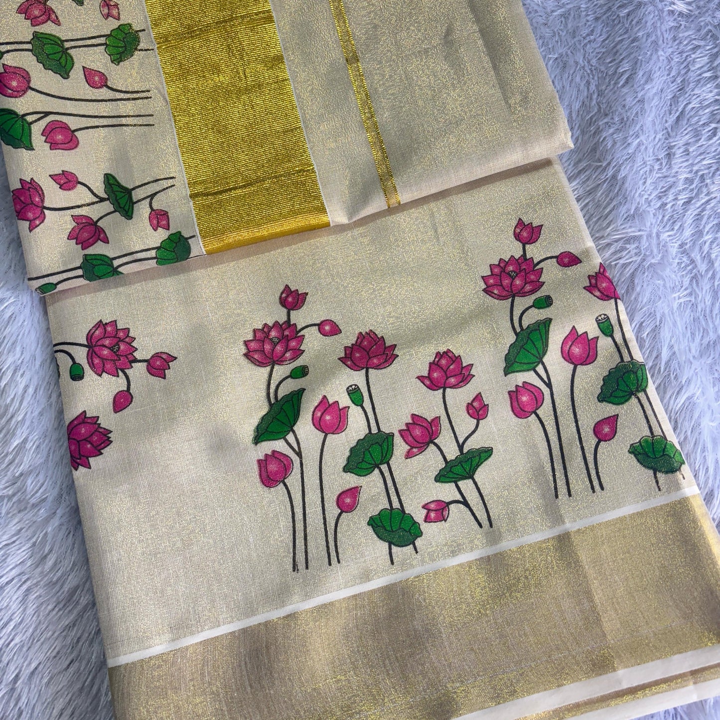 💫Lotus Golden Tissue Saree💫