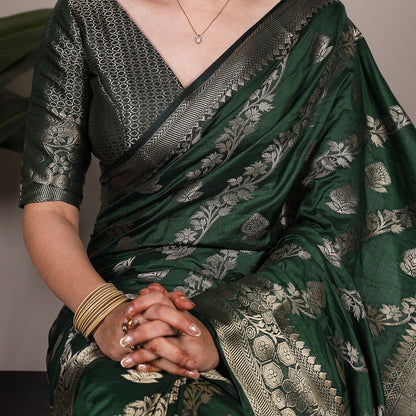 Designed for all-day comfort with a touch of festive finesse—this weaving work nylon saree is a true classic 🌸

✨Price : 980/-