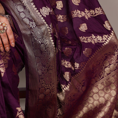 Designed for all-day comfort with a touch of festive finesse—this weaving work nylon saree is a true classic 🌸

✨Price : 980/-